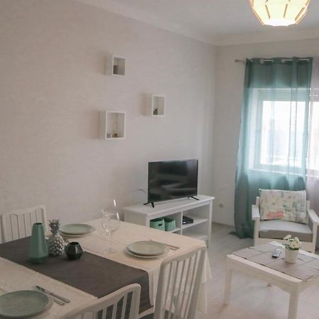 Beautiful And Cozy Flat Close To Beach And Center ลากอส ภายนอก รูปภาพ